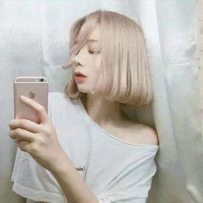 这个少侠有点冷